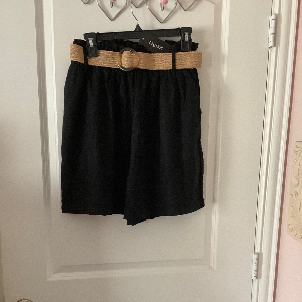 City chic short size 12 black with belt